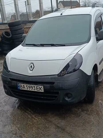 Рено Кенгу 2008 в Киеве на Automoto.ua Белый Рено Кенгу, объемом двигателя 1.5 л и пробегом 280 тыс. км за 6000 $, фото 1 на Automoto.ua