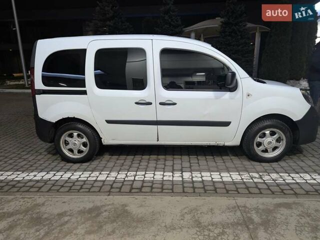 Белый Рено Кенгу, объемом двигателя 1.5 л и пробегом 441 тыс. км за 5600 $, фото 15 на Automoto.ua