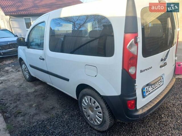 Белый Рено Кенгу, объемом двигателя 1.46 л и пробегом 380 тыс. км за 4500 $, фото 17 на Automoto.ua