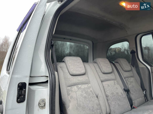 Белый Рено Кенгу, объемом двигателя 1.5 л и пробегом 450 тыс. км за 5800 $, фото 8 на Automoto.ua