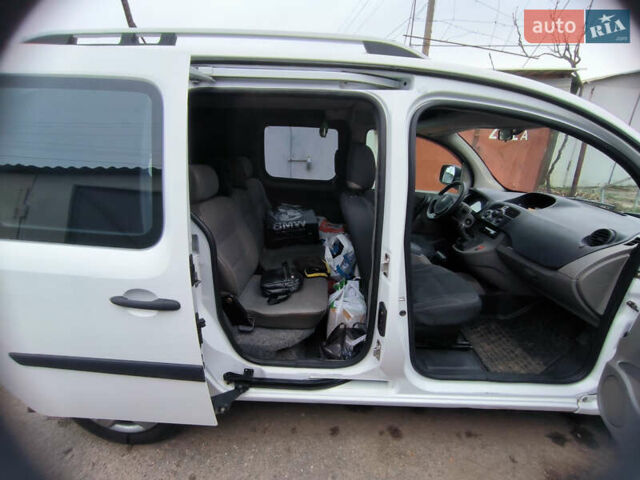 Рено Кенгу 2008 в Одессе на Automoto.ua Белый Рено Кенгу, объемом двигателя 1.5 л и пробегом 364 тыс. км за 5400 $, фото 7 на Automoto.ua