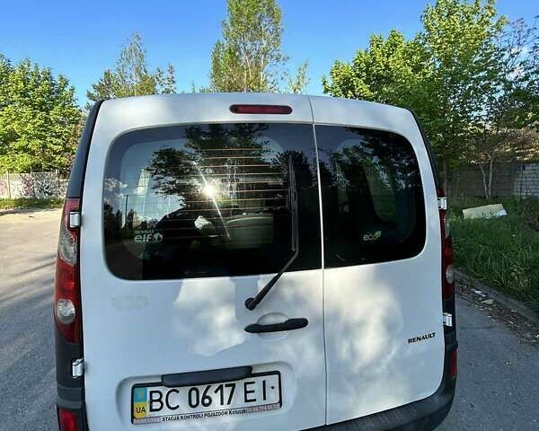 Белый Рено Кенгу, объемом двигателя 1.46 л и пробегом 236 тыс. км за 5200 $, фото 1 на Automoto.ua