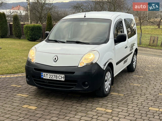 Белый Рено Кенгу, объемом двигателя 1.5 л и пробегом 268 тыс. км за 5300 $, фото 24 на Automoto.ua