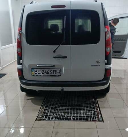 Белый Рено Кенгу, объемом двигателя 1.46 л и пробегом 320 тыс. км за 6200 $, фото 5 на Automoto.ua