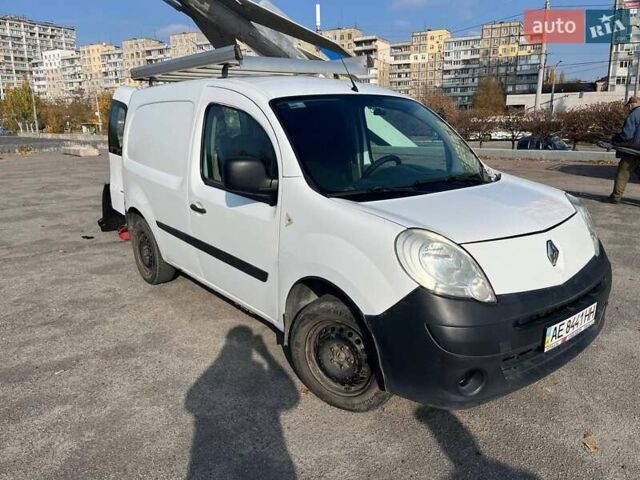 Білий Рено Кєнгу, об'ємом двигуна 1.5 л та пробігом 392 тис. км за 4950 $, фото 5 на Automoto.ua
