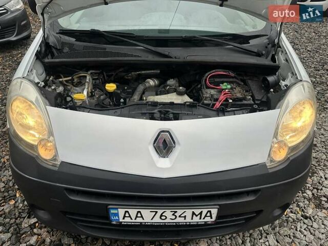 Рено Кенгу 2008 в Смеле на Automoto.ua Белый Рено Кенгу, объемом двигателя 1.5 л и пробегом 270 тыс. км за 4500 $, фото 4 на Automoto.ua