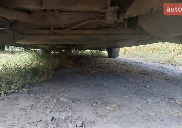 Білий Рено Кєнгу, об'ємом двигуна 1.39 л та пробігом 230 тис. км за 2300 $, фото 1 на Automoto.ua