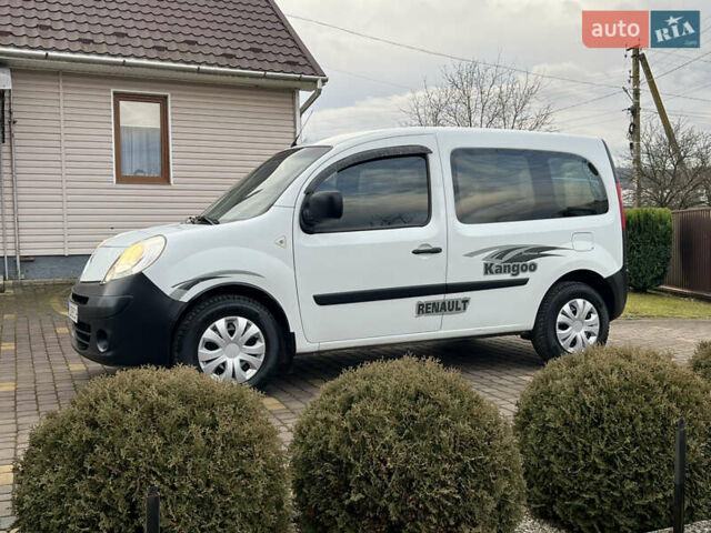 Белый Рено Кенгу, объемом двигателя 1.5 л и пробегом 268 тыс. км за 5300 $, фото 8 на Automoto.ua