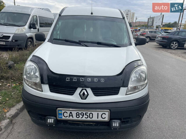 Рено Кенгу 2008 в Черкассах на Automoto.ua Белый Рено Кенгу, объемом двигателя 1.9 л и пробегом 275 тыс. км за 3500 $, фото 1 на Automoto.ua