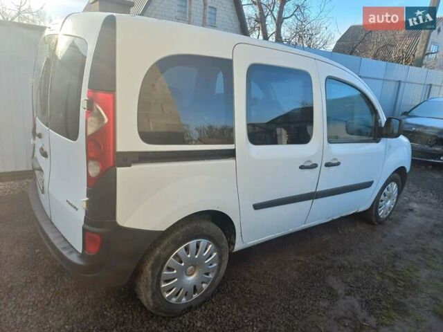 Белый Рено Кенгу, объемом двигателя 1.46 л и пробегом 380 тыс. км за 4500 $, фото 5 на Automoto.ua