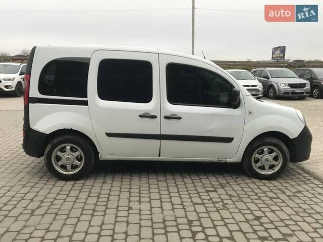 Белый Рено Кенгу, объемом двигателя 1.5 л и пробегом 441 тыс. км за 5990 $, фото 4 на Automoto.ua