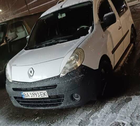 Рено Кенгу 2008 в Киеве на Automoto.ua Белый Рено Кенгу, объемом двигателя 1.5 л и пробегом 280 тыс. км за 6000 $, фото 5 на Automoto.ua