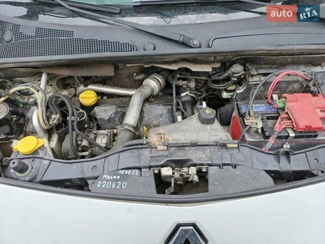 Белый Рено Кенгу, объемом двигателя 1.5 л и пробегом 285 тыс. км за 4999 $, фото 7 на Automoto.ua