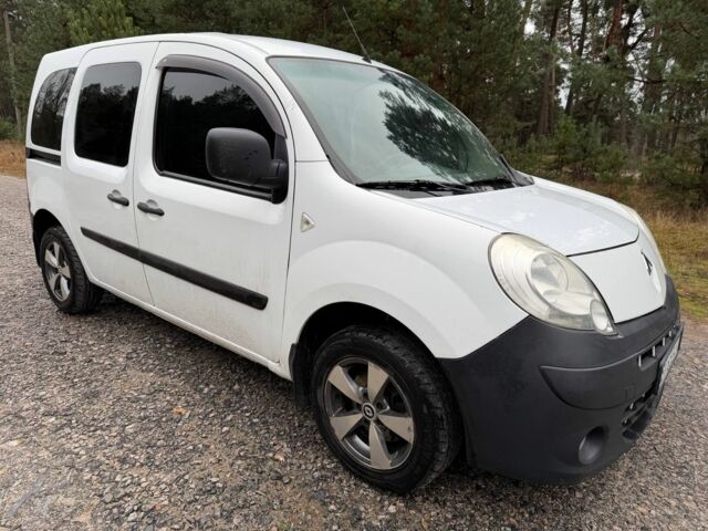 Белый Рено Кенгу, объемом двигателя 1.5 л и пробегом 216 тыс. км за 4950 $, фото 1 на Automoto.ua