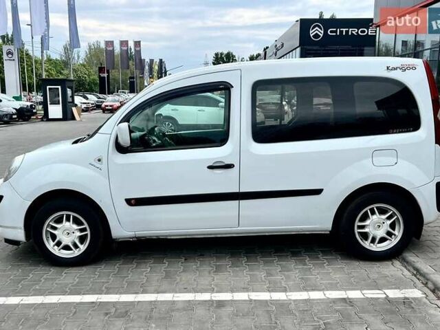 Білий Рено Кєнгу, об'ємом двигуна 1.46 л та пробігом 181 тис. км за 7199 $, фото 6 на Automoto.ua