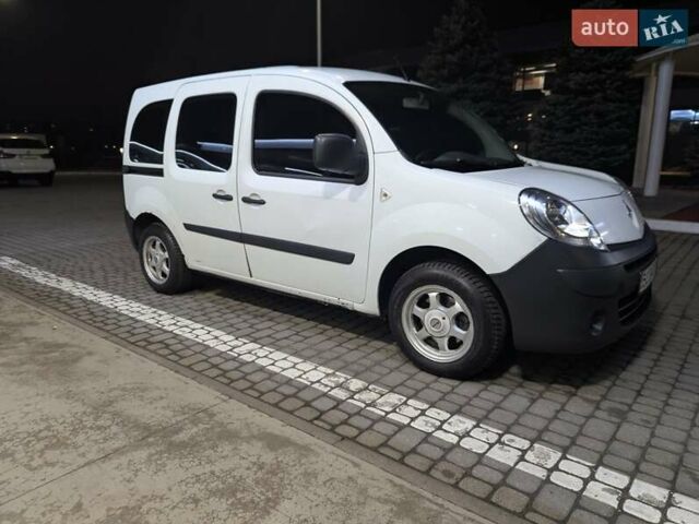 Белый Рено Кенгу, объемом двигателя 1.5 л и пробегом 441 тыс. км за 5600 $, фото 17 на Automoto.ua