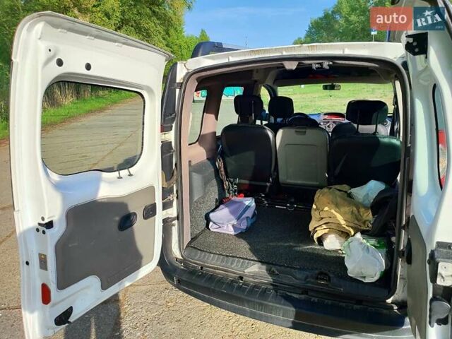 Білий Рено Кєнгу, об'ємом двигуна 1.5 л та пробігом 128 тис. км за 4900 $, фото 12 на Automoto.ua