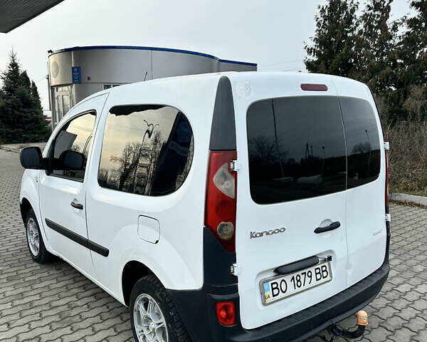 Білий Рено Кєнгу, об'ємом двигуна 1.46 л та пробігом 274 тис. км за 3650 $, фото 4 на Automoto.ua