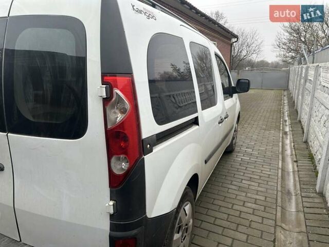Білий Рено Кєнгу, об'ємом двигуна 1.46 л та пробігом 250 тис. км за 6100 $, фото 2 на Automoto.ua