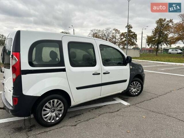 Білий Рено Кєнгу, об'ємом двигуна 1.46 л та пробігом 295 тис. км за 4800 $, фото 7 на Automoto.ua