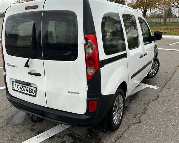 Білий Рено Кєнгу, об'ємом двигуна 1.46 л та пробігом 295 тис. км за 4800 $, фото 12 на Automoto.ua