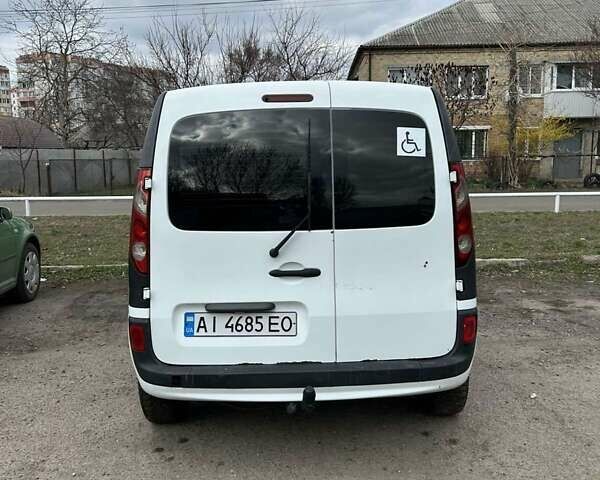 Белый Рено Кенгу, объемом двигателя 1.5 л и пробегом 219 тыс. км за 4700 $, фото 1 на Automoto.ua