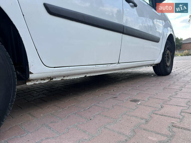 Білий Рено Кєнгу, об'ємом двигуна 1.5 л та пробігом 295 тис. км за 4900 $, фото 9 на Automoto.ua