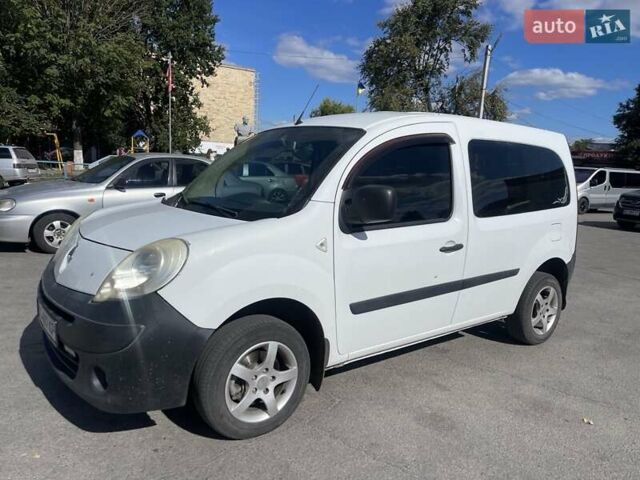 Белый Рено Кенгу, объемом двигателя 1.46 л и пробегом 209 тыс. км за 4900 $, фото 7 на Automoto.ua