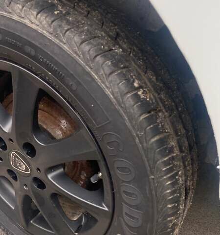 Белый Рено Кенгу, объемом двигателя 1.39 л и пробегом 280 тыс. км за 3300 $, фото 10 на Automoto.ua