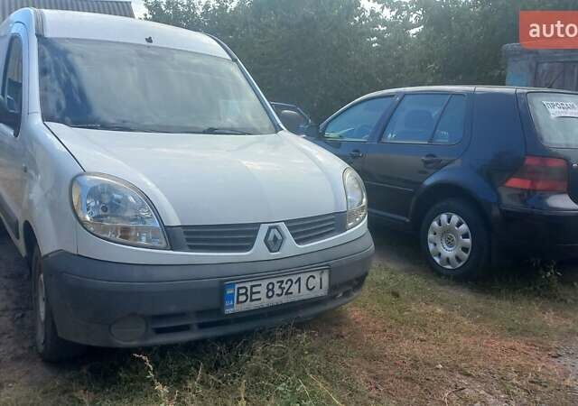 Білий Рено Кєнгу, об'ємом двигуна 1.39 л та пробігом 230 тис. км за 2300 $, фото 5 на Automoto.ua