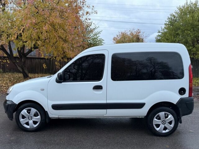 Рено Кенгу 2008 в Ахтырке на Automoto.ua Белый Рено Кенгу, объемом двигателя 1.5 л и пробегом 215 тыс. км за 3750 $, фото 7 на Automoto.ua