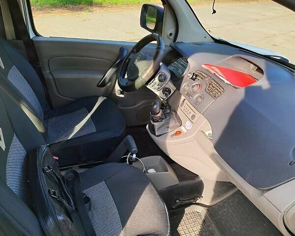 Білий Рено Кєнгу, об'ємом двигуна 1.5 л та пробігом 128 тис. км за 4900 $, фото 7 на Automoto.ua