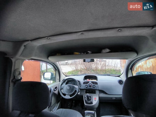 Рено Кенгу 2008 в Одессе на Automoto.ua Белый Рено Кенгу, объемом двигателя 1.5 л и пробегом 364 тыс. км за 5400 $, фото 16 на Automoto.ua
