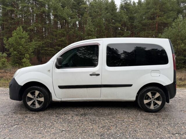 Белый Рено Кенгу, объемом двигателя 1.5 л и пробегом 216 тыс. км за 4950 $, фото 5 на Automoto.ua