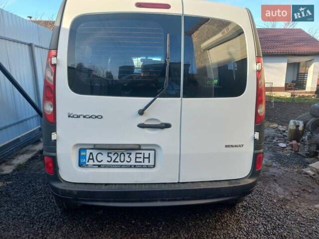 Белый Рено Кенгу, объемом двигателя 1.46 л и пробегом 380 тыс. км за 4500 $, фото 18 на Automoto.ua