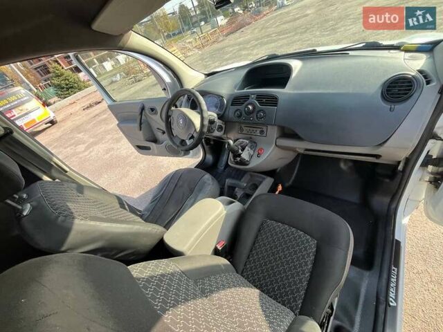 Білий Рено Кєнгу, об'ємом двигуна 1.5 л та пробігом 392 тис. км за 4950 $, фото 12 на Automoto.ua