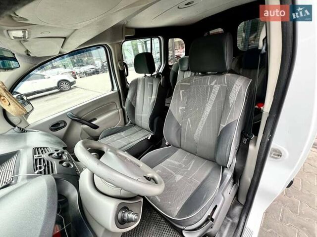 Білий Рено Кєнгу, об'ємом двигуна 1.46 л та пробігом 181 тис. км за 7199 $, фото 16 на Automoto.ua