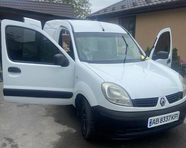 Белый Рено Кенгу, объемом двигателя 1.39 л и пробегом 280 тыс. км за 3300 $, фото 13 на Automoto.ua