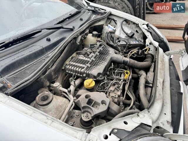 Белый Рено Кенгу, объемом двигателя 1.46 л и пробегом 350 тыс. км за 3700 $, фото 8 на Automoto.ua