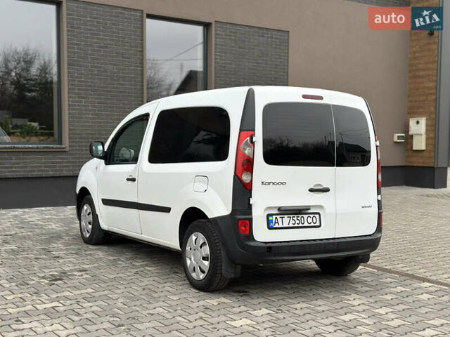 Білий Рено Кєнгу, об'ємом двигуна 1.5 л та пробігом 300 тис. км за 5500 $, фото 13 на Automoto.ua