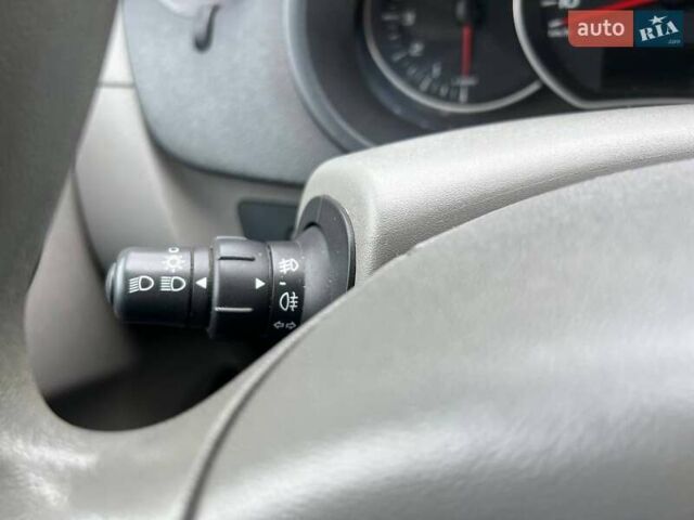 Білий Рено Кєнгу, об'ємом двигуна 1.46 л та пробігом 181 тис. км за 7199 $, фото 24 на Automoto.ua