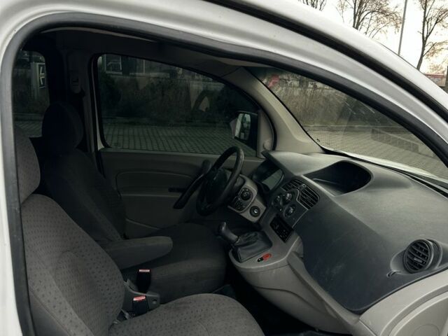 Белый Рено Кенгу, объемом двигателя 1.5 л и пробегом 270 тыс. км за 3550 $, фото 7 на Automoto.ua