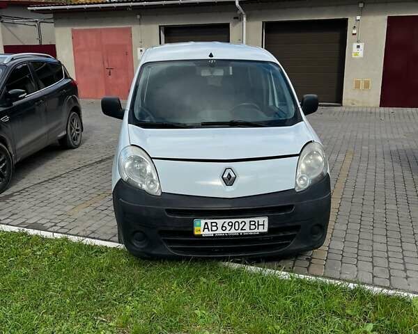 Белый Рено Кенгу, объемом двигателя 1.5 л и пробегом 249 тыс. км за 5500 $, фото 4 на Automoto.ua