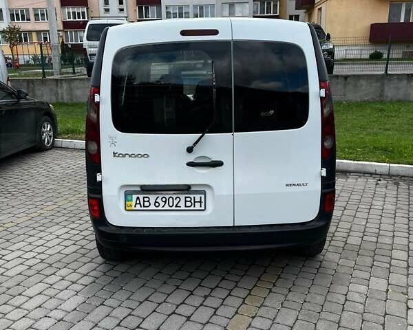 Белый Рено Кенгу, объемом двигателя 1.5 л и пробегом 249 тыс. км за 5500 $, фото 7 на Automoto.ua