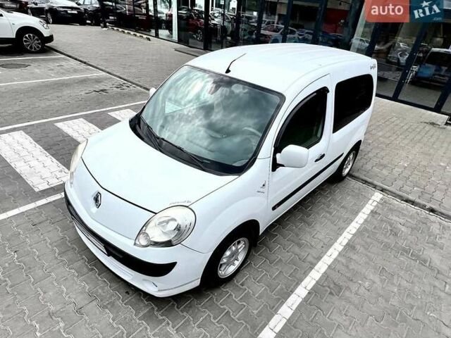 Білий Рено Кєнгу, об'ємом двигуна 1.46 л та пробігом 181 тис. км за 7199 $, фото 5 на Automoto.ua