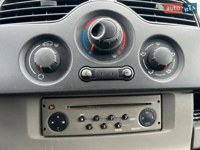 Білий Рено Кєнгу, об'ємом двигуна 1.46 л та пробігом 181 тис. км за 7199 $, фото 20 на Automoto.ua