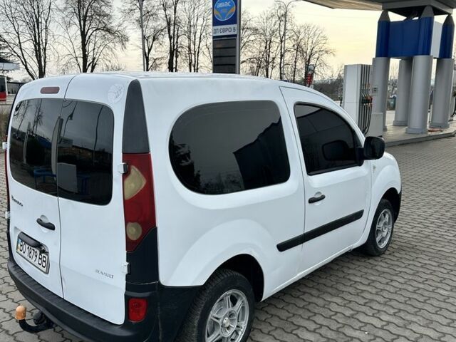 Белый Рено Кенгу, объемом двигателя 1.5 л и пробегом 270 тыс. км за 3550 $, фото 5 на Automoto.ua