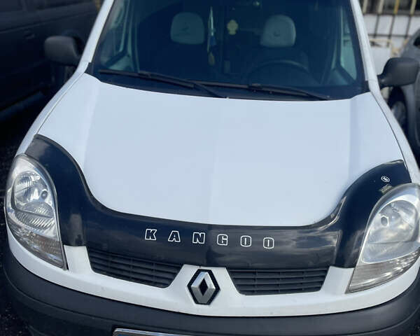 Рено Кенгу 2008 в Черкассах на Automoto.ua Белый Рено Кенгу, объемом двигателя 1.9 л и пробегом 275 тыс. км за 3500 $, фото 10 на Automoto.ua