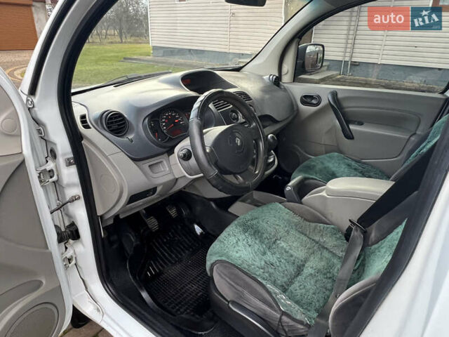Белый Рено Кенгу, объемом двигателя 1.5 л и пробегом 268 тыс. км за 5300 $, фото 14 на Automoto.ua