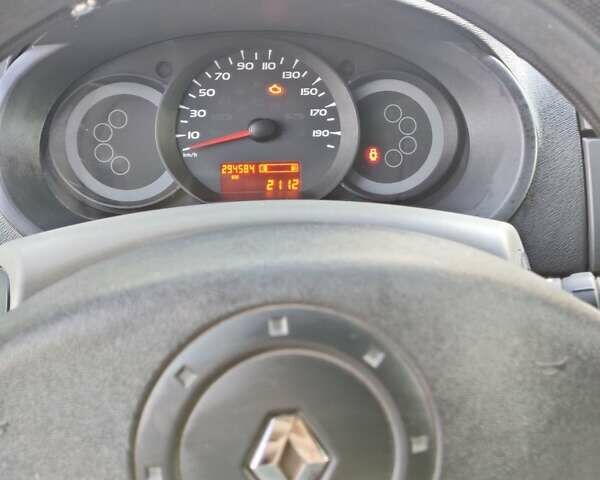 Белый Рено Кенгу, объемом двигателя 1.46 л и пробегом 294 тыс. км за 4200 $, фото 8 на Automoto.ua